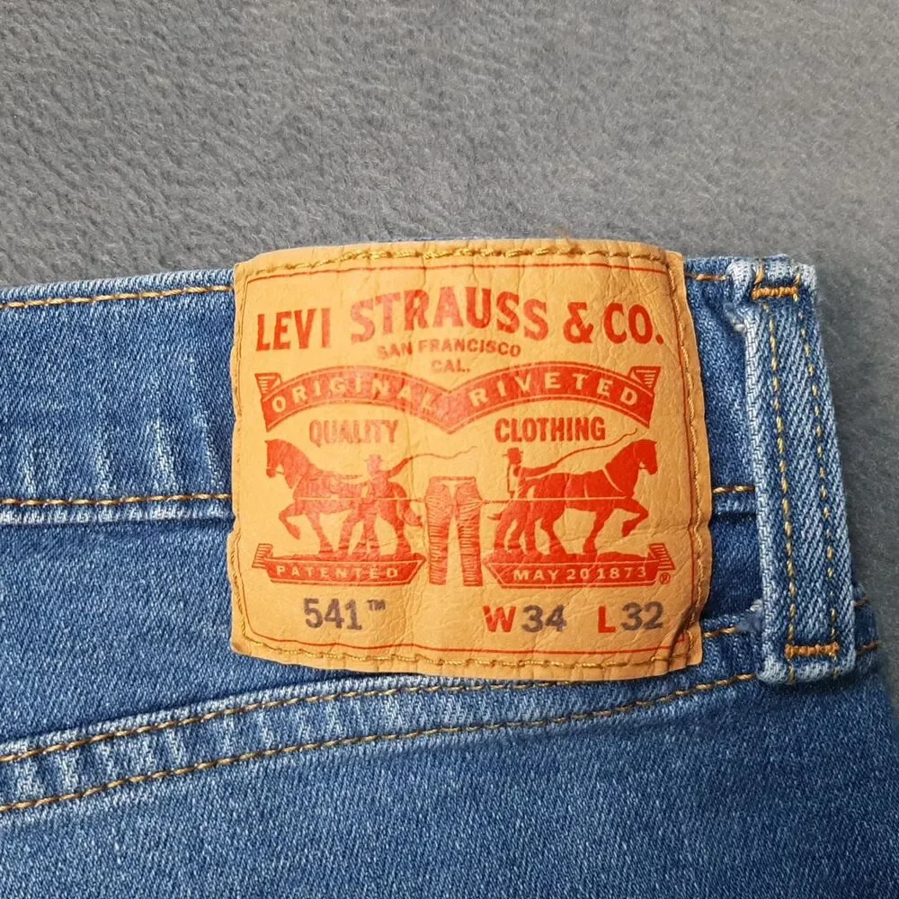 Levis Jeans Mens 34x32 Blue 541 Denim Medium Wash Strauss & Co Casual Preppy
